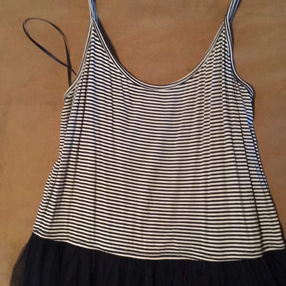 Dress - Picture 2 of 4